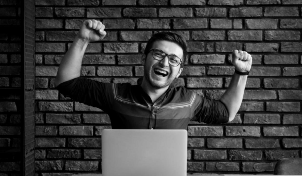 Mobile device displaying responsive budget tracking interface with touch-optimized controls